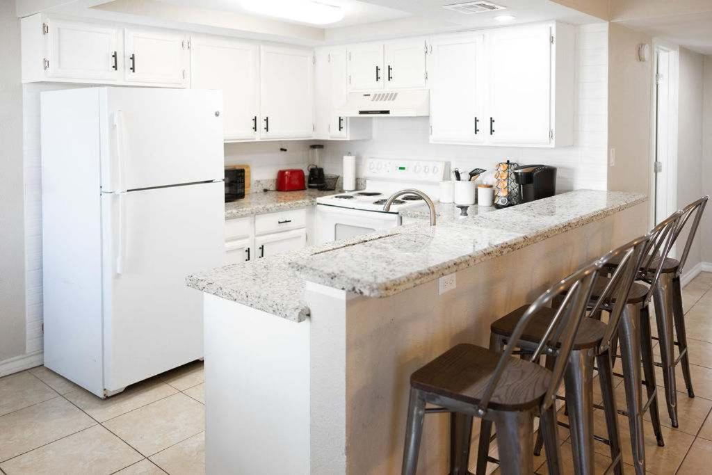 2 Bed 2 Bath 1St Floor Condo W Pool By Beach South Padre Island Exteriör bild